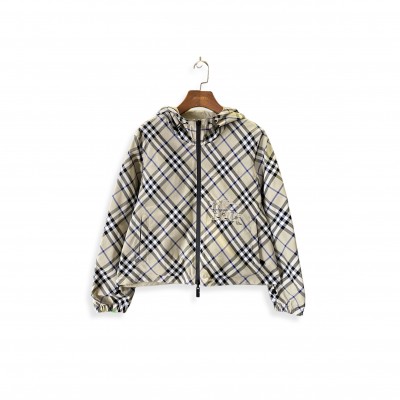 BURBERRY CHECK LIGHTWEIGHT JACKET 